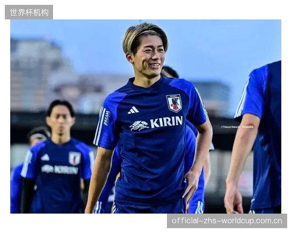 三笘薰伤退后,中村敬斗与前田大然将以不同方式弥补左路空缺。 三笘薰伤退后,中村敬斗与前田大然将以不同方式弥补左路空缺。